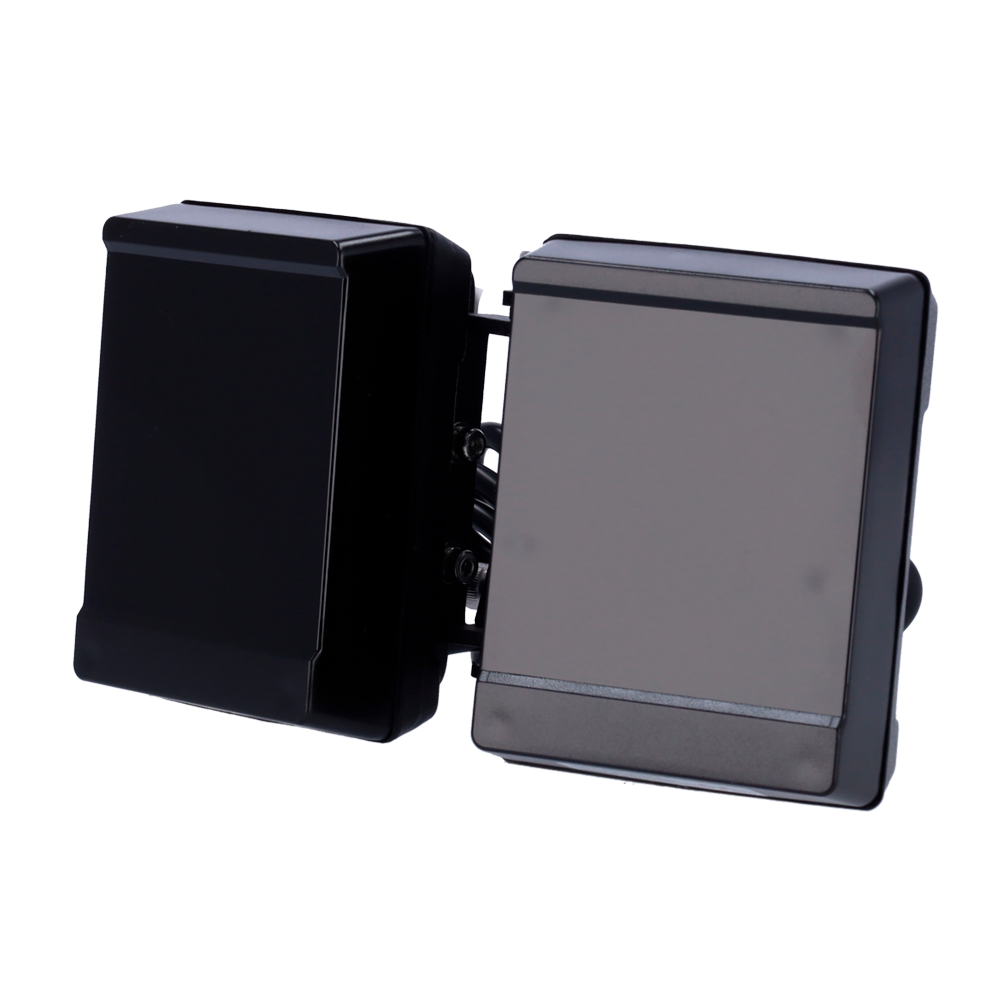 Faretto a infrarossi con portata di 90~130m - Illuminazione LED di 850 nM - 12 Lampadine IR LED - Fascio 15°~30° - Intensità e soglia regolabile - Waterproof IP66 , IK10